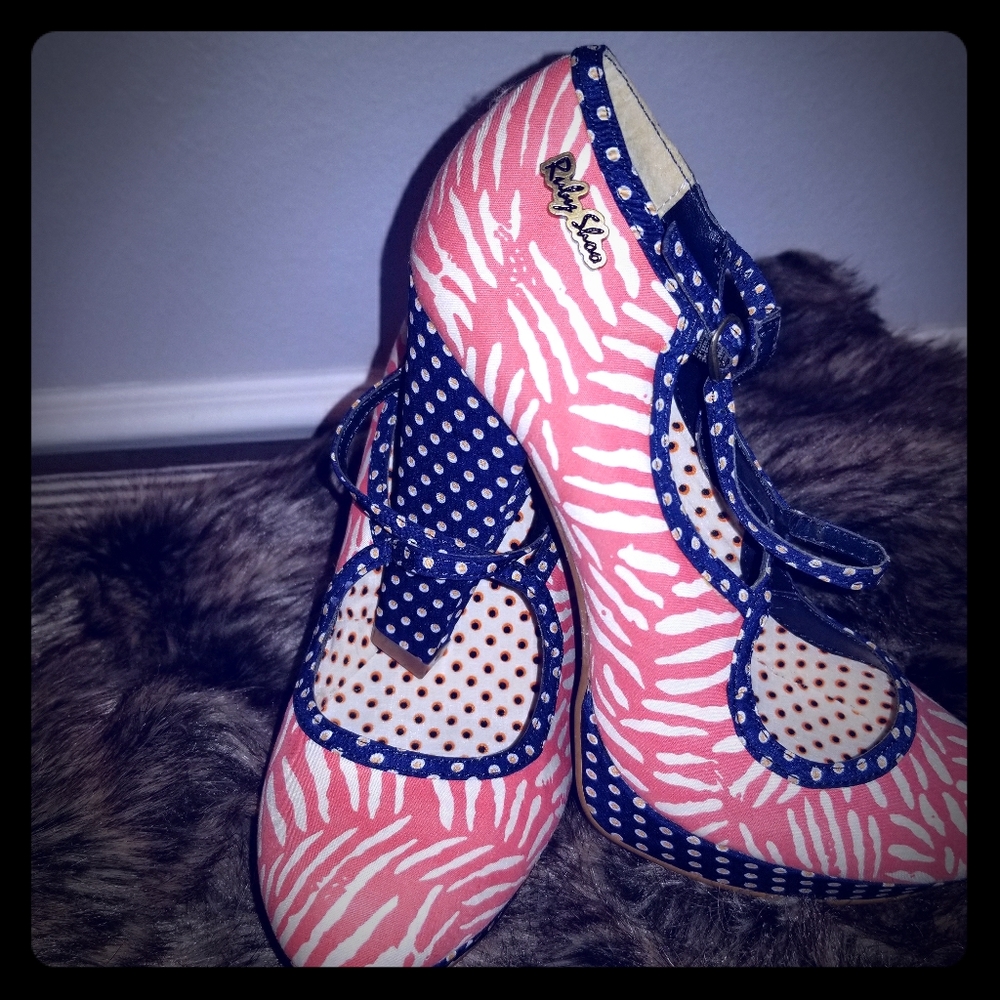 Retro Mary Janes